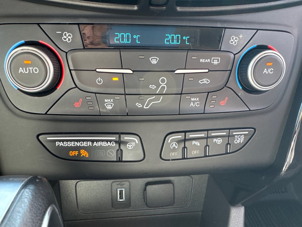 2019 Ford Escape Titanium in Miramichi, New Brunswick - 8 - w1024h768px