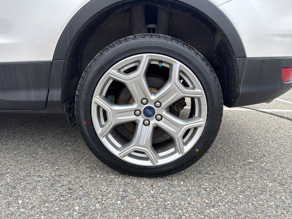 2019 Ford Escape Titanium in Miramichi, New Brunswick - 10 - w1024h768px