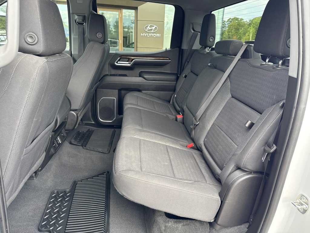 2022 GMC Sierra 1500 Elevation in Miramichi, New Brunswick - 11 - w1024h768px