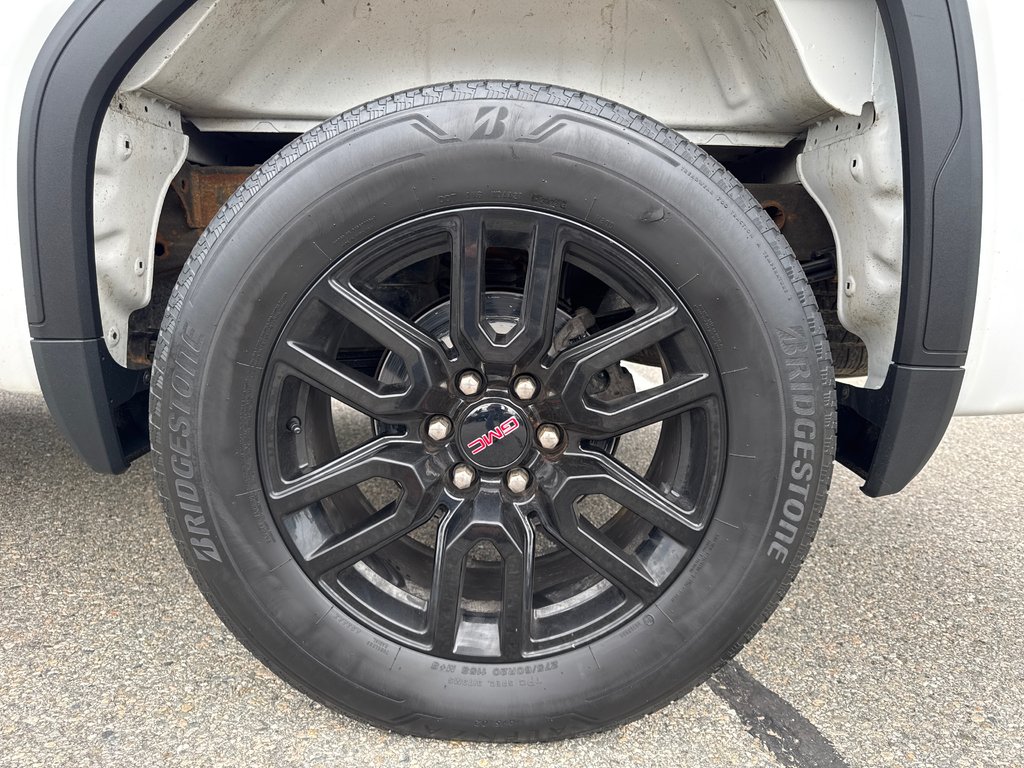 2022 GMC Sierra 1500 Elevation in Miramichi, New Brunswick - 12 - w1024h768px
