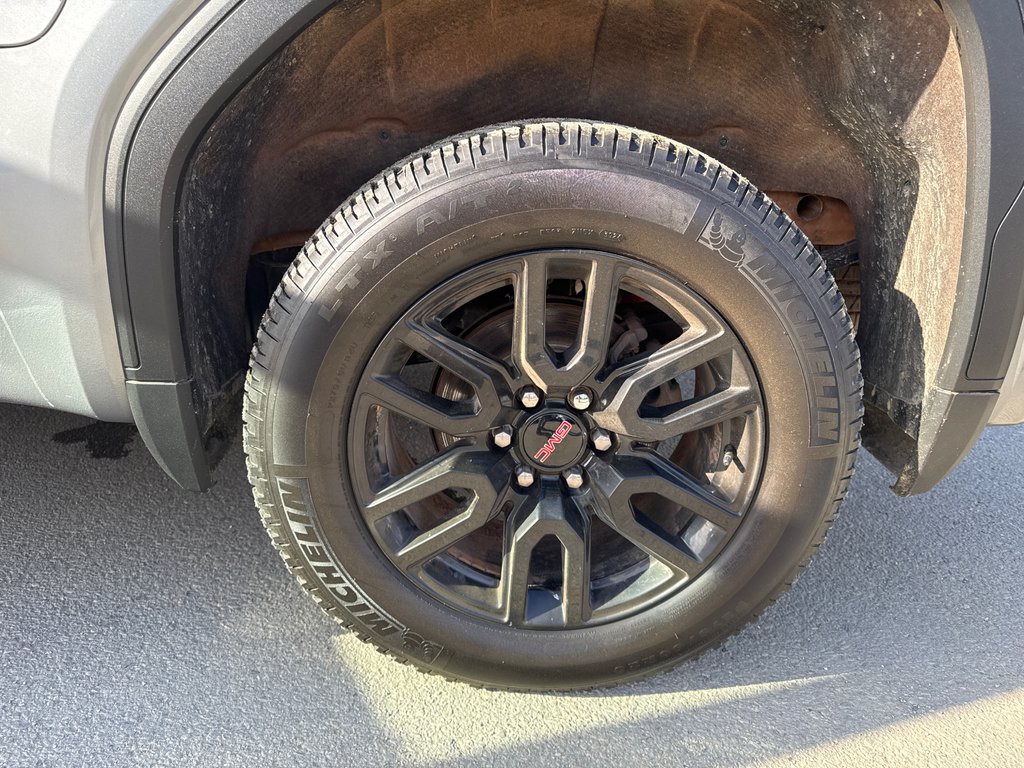 2024 GMC Sierra 1500 Elevation in Miramichi, New Brunswick - 19 - w1024h768px