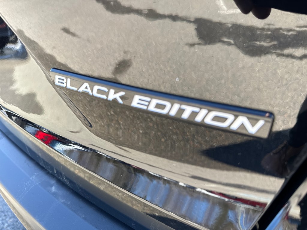 2022  CR-V Black Edition in Miramichi, New Brunswick - 17 - w1024h768px
