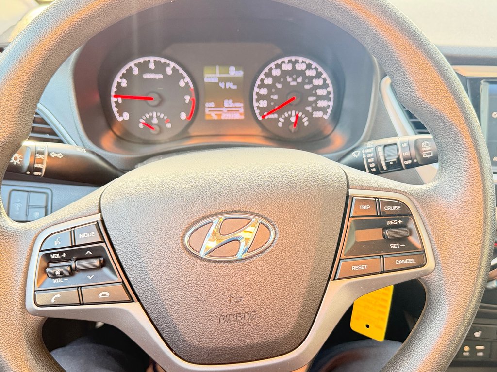 2019 Hyundai Accent Preferred in Miramichi, New Brunswick - 7 - w1024h768px