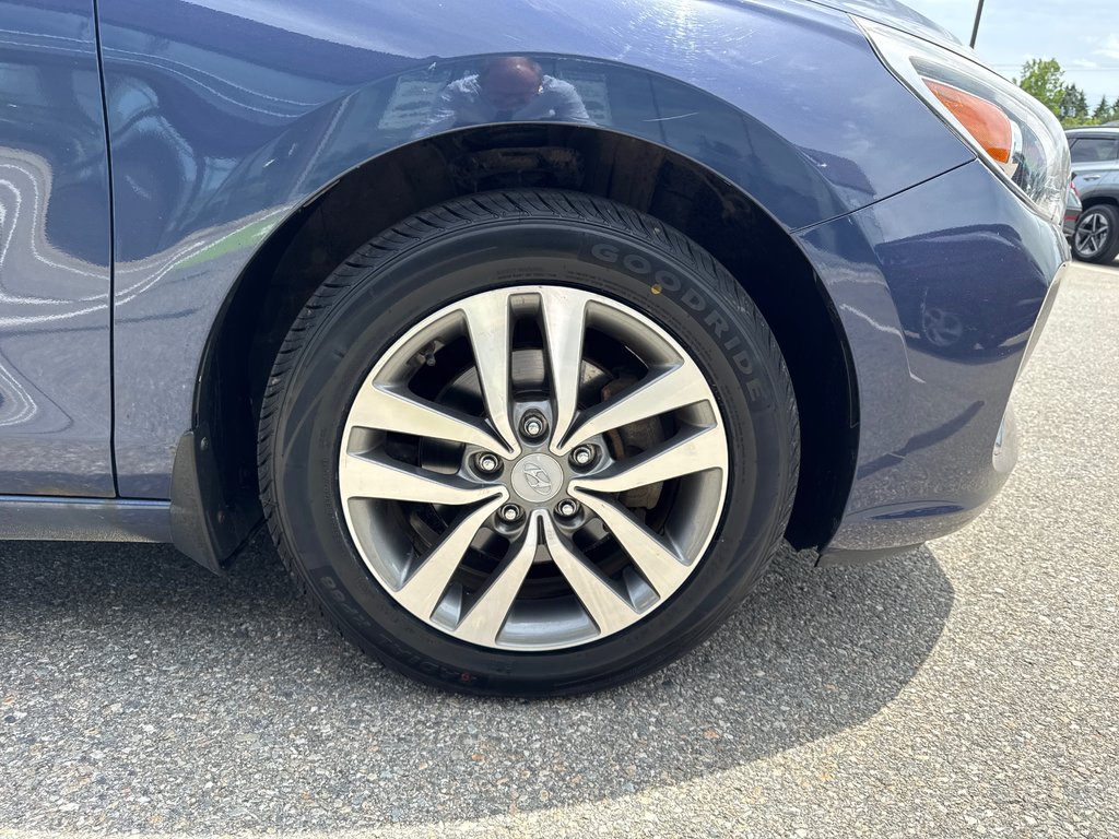 2018 Hyundai Elantra GT GL in Miramichi, New Brunswick - 15 - w1024h768px