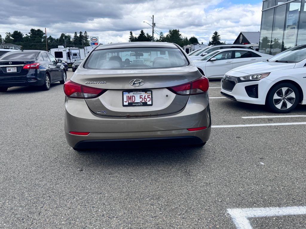 Hyundai Elantra L+ 2016 à Miramichi, Nouveau-Brunswick - 14 - w1024h768px
