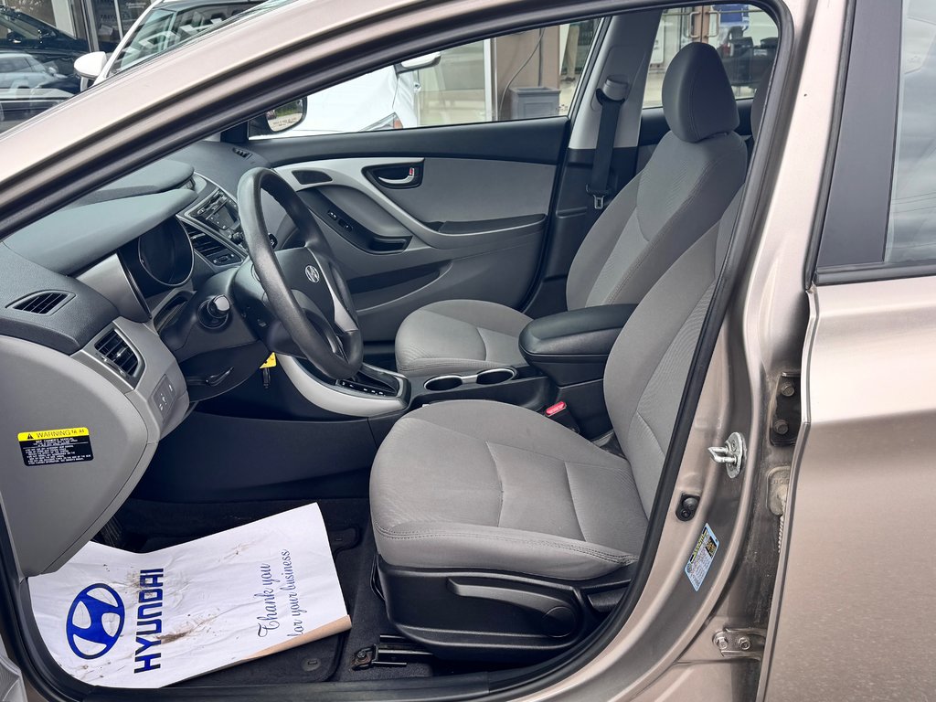 Hyundai Elantra L+ 2016 à Miramichi, Nouveau-Brunswick - 7 - w1024h768px