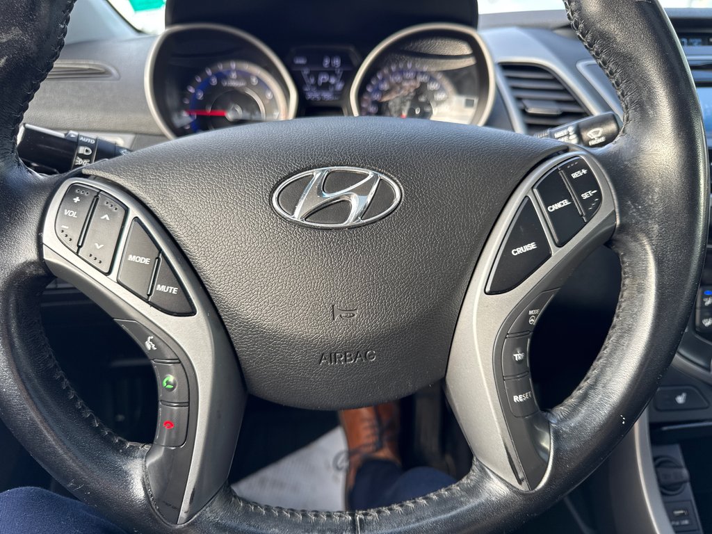 2016 Hyundai Elantra GLS in Miramichi, New Brunswick - 4 - w1024h768px