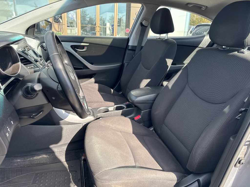 2016 Hyundai Elantra GLS in Miramichi, New Brunswick - 9 - w1024h768px