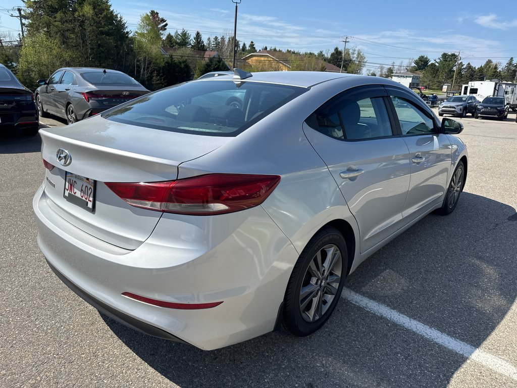 2017 Hyundai Elantra GL in Miramichi, New Brunswick - 12 - w1024h768px