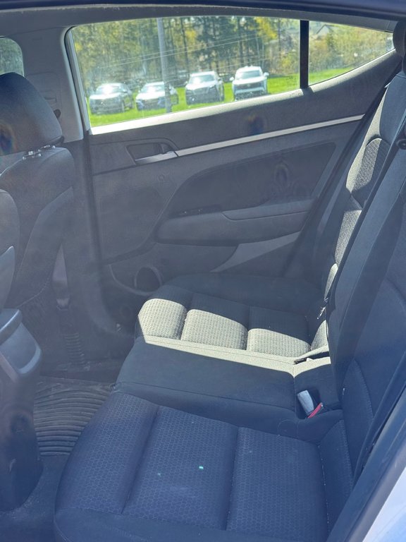 2017 Hyundai Elantra GLS in Miramichi, New Brunswick - 10 - w1024h768px