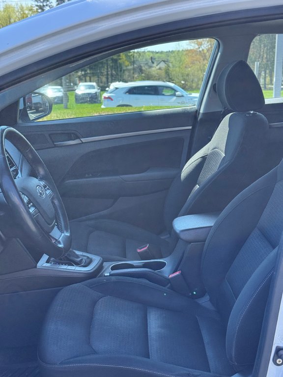 2017 Hyundai Elantra GLS in Miramichi, New Brunswick - 11 - w1024h768px