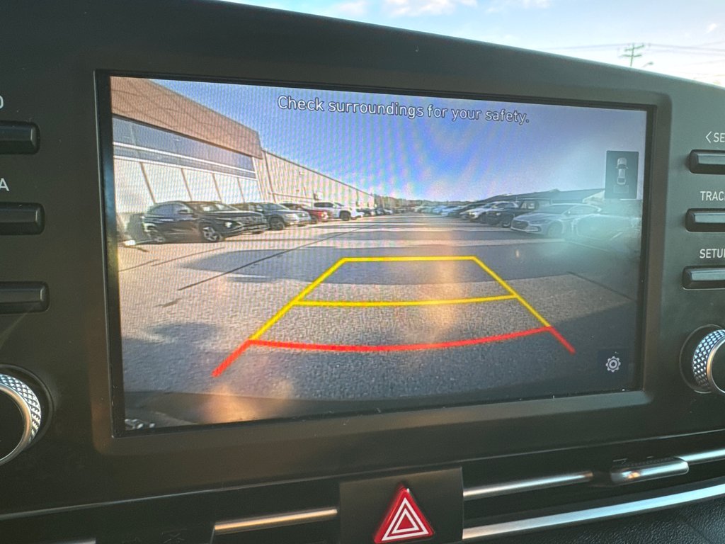 2021 Hyundai Elantra Preferred in Miramichi, New Brunswick - 6 - w1024h768px