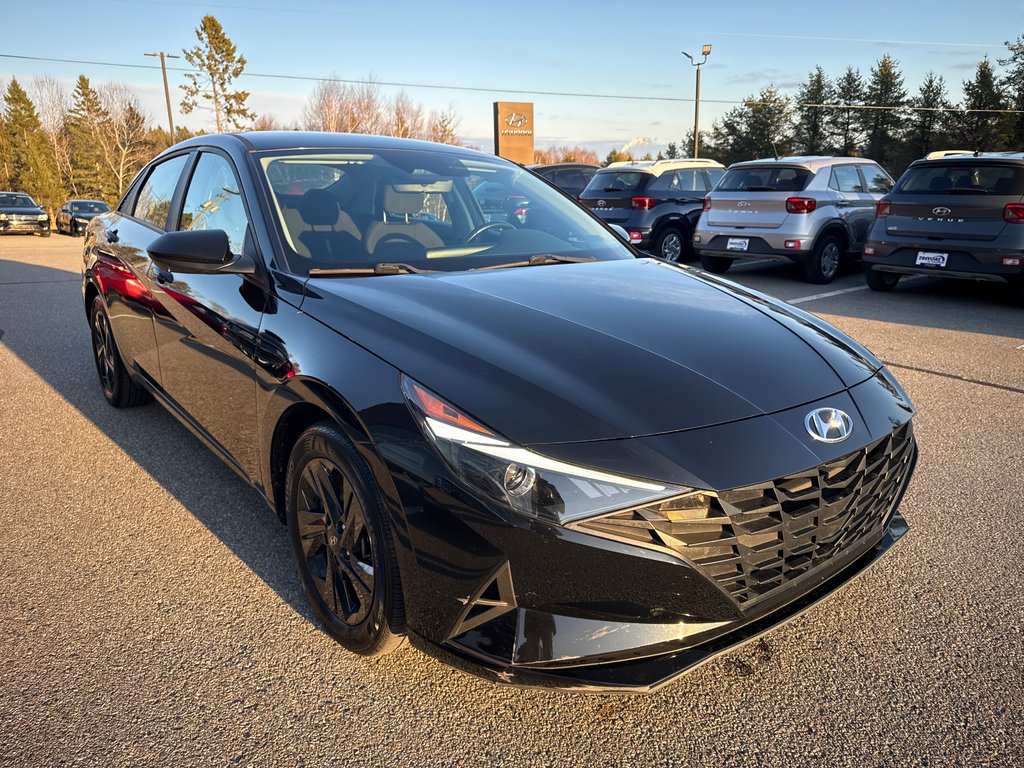 2021 Hyundai Elantra Preferred in Miramichi, New Brunswick - 12 - w1024h768px