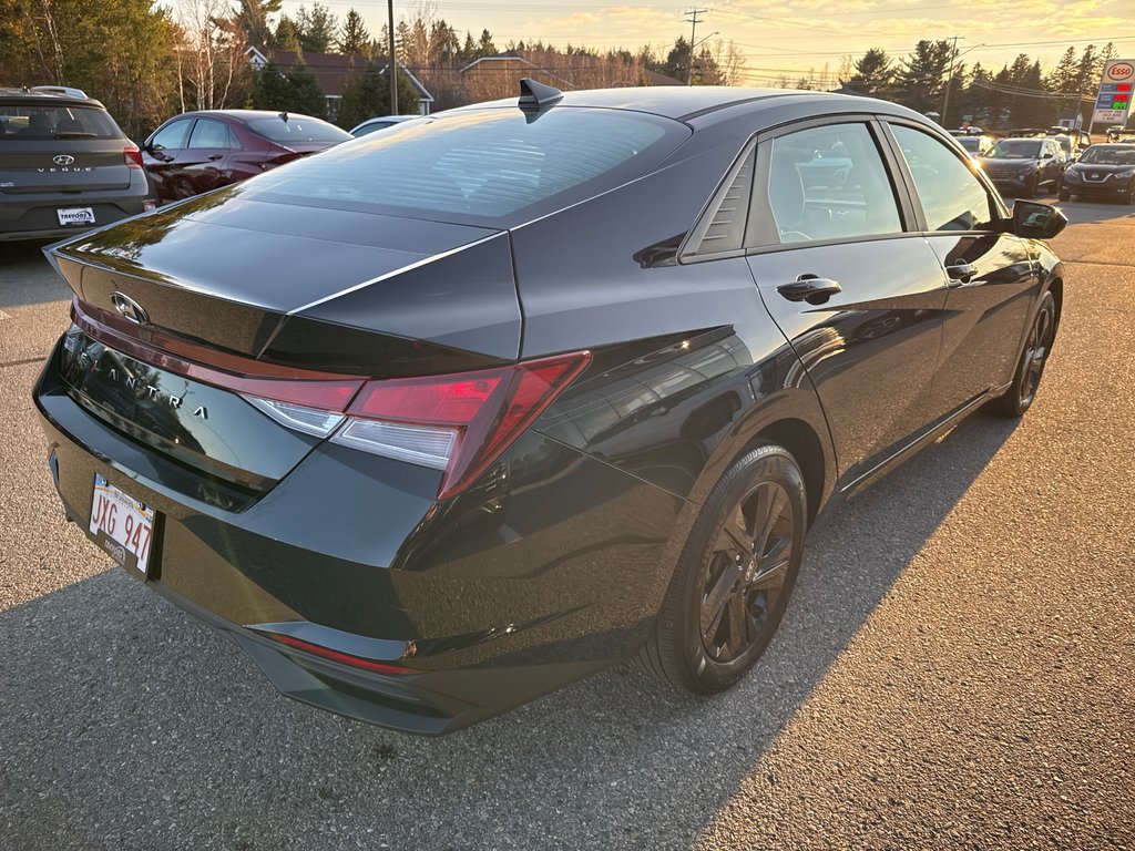 2021 Hyundai Elantra Preferred in Miramichi, New Brunswick - 13 - w1024h768px
