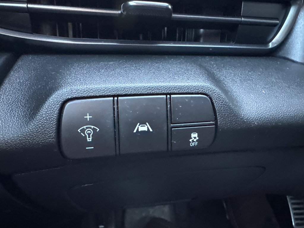 2022 Hyundai Elantra N Line in Miramichi, New Brunswick - 8 - w1024h768px