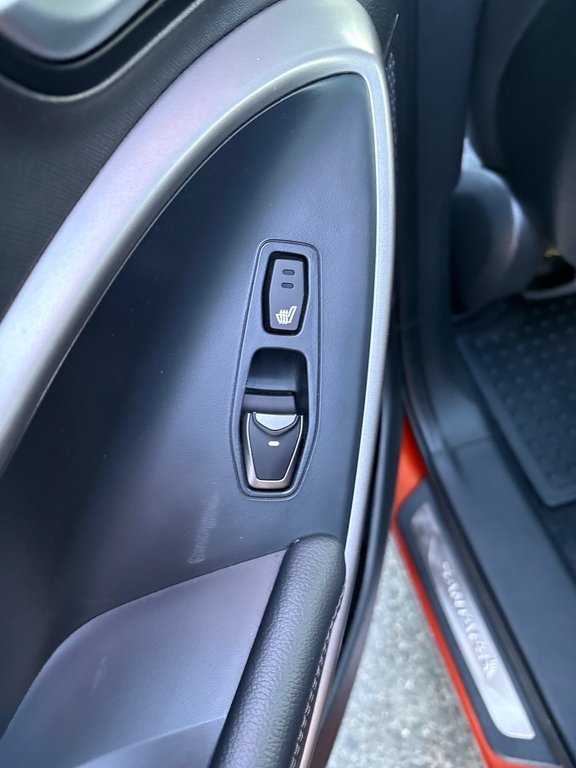 2016 Hyundai Santa Fe Sport Limited in Miramichi, New Brunswick - 9 - w1024h768px