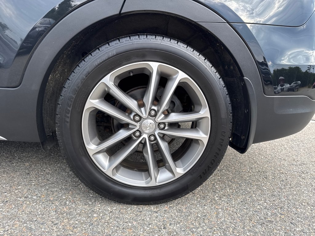 2017 Hyundai Santa Fe Sport Limited in Miramichi, New Brunswick - 12 - w1024h768px