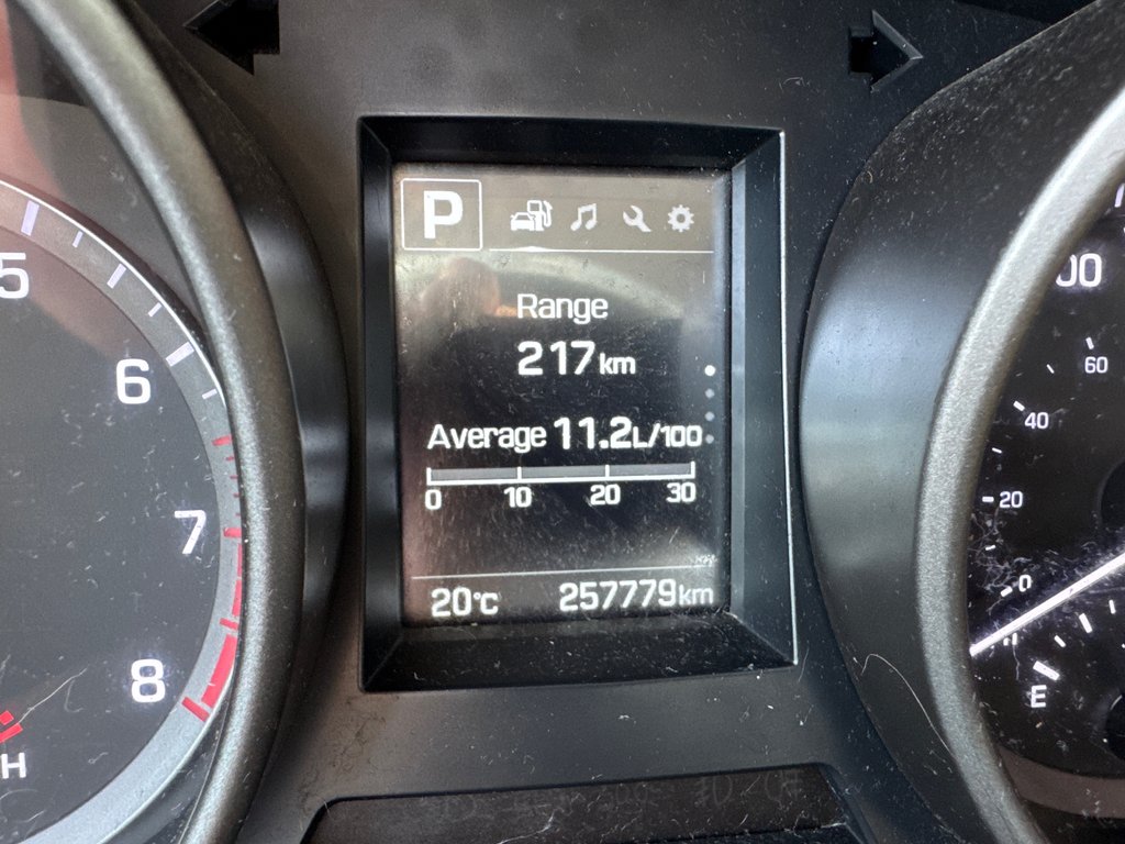 2017 Hyundai Santa Fe XL Premium in Miramichi, New Brunswick - 3 - w1024h768px