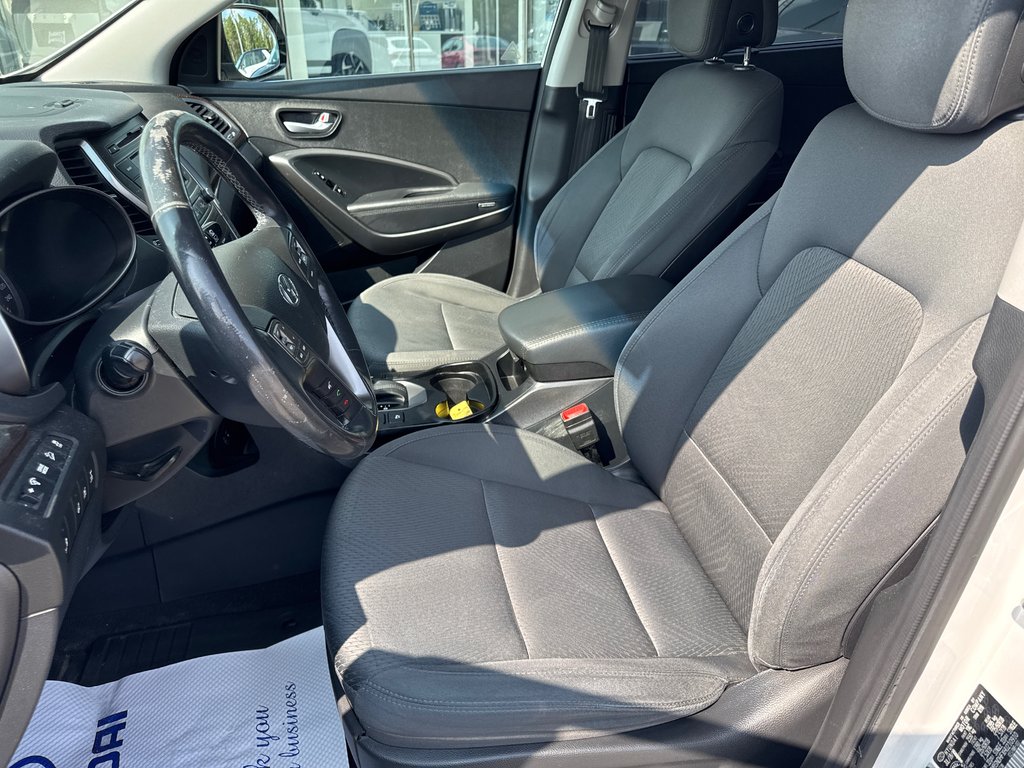 2017 Hyundai Santa Fe XL Premium in Miramichi, New Brunswick - 10 - w1024h768px
