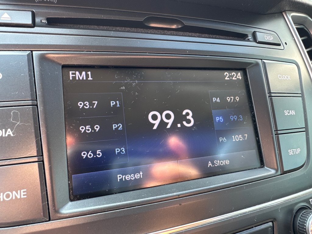 2017 Hyundai Santa Fe XL Premium in Miramichi, New Brunswick - 5 - w1024h768px