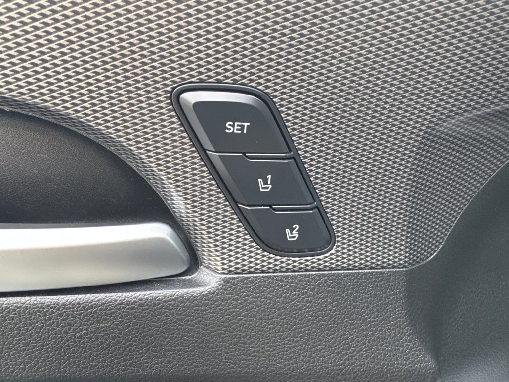 2020 Hyundai Santa Fe Ultimate in Miramichi, New Brunswick - 14 - w1024h768px