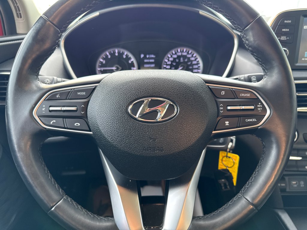 2020 Hyundai Santa Fe Essential in Miramichi, New Brunswick - 4 - w1024h768px