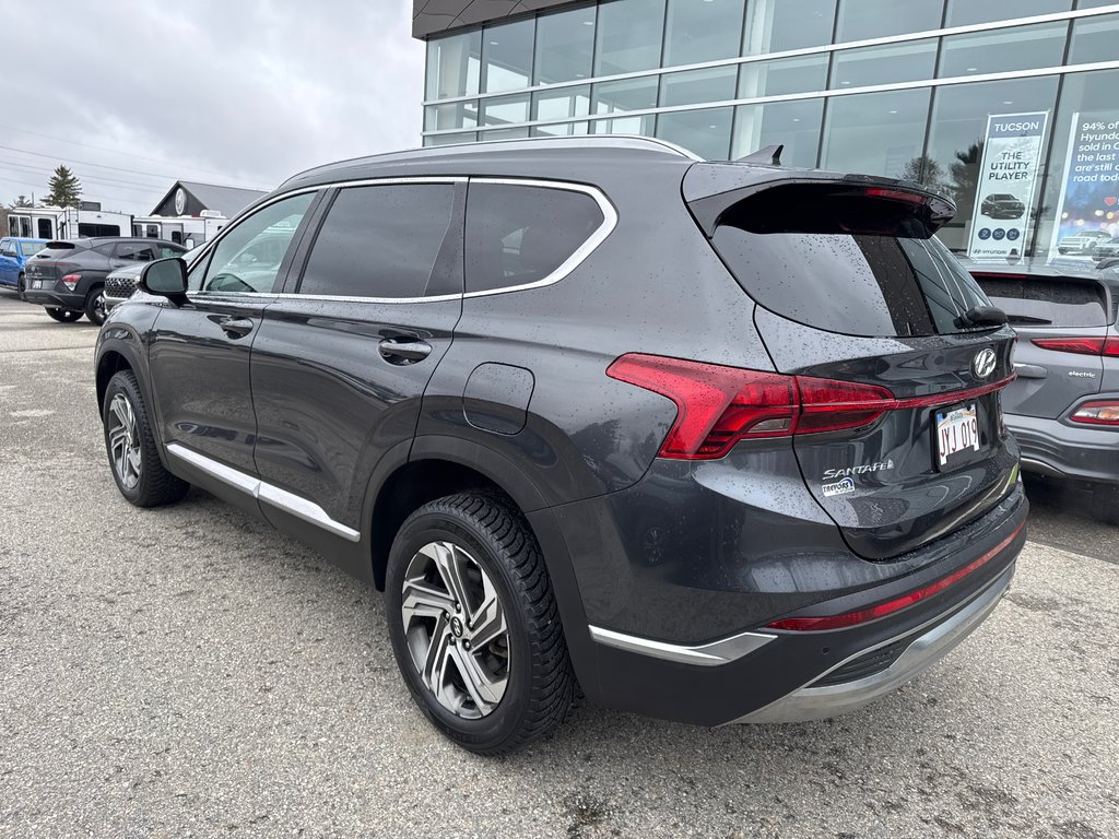 2021 Hyundai Santa Fe Preferred in Miramichi, New Brunswick - 2 - w1024h768px