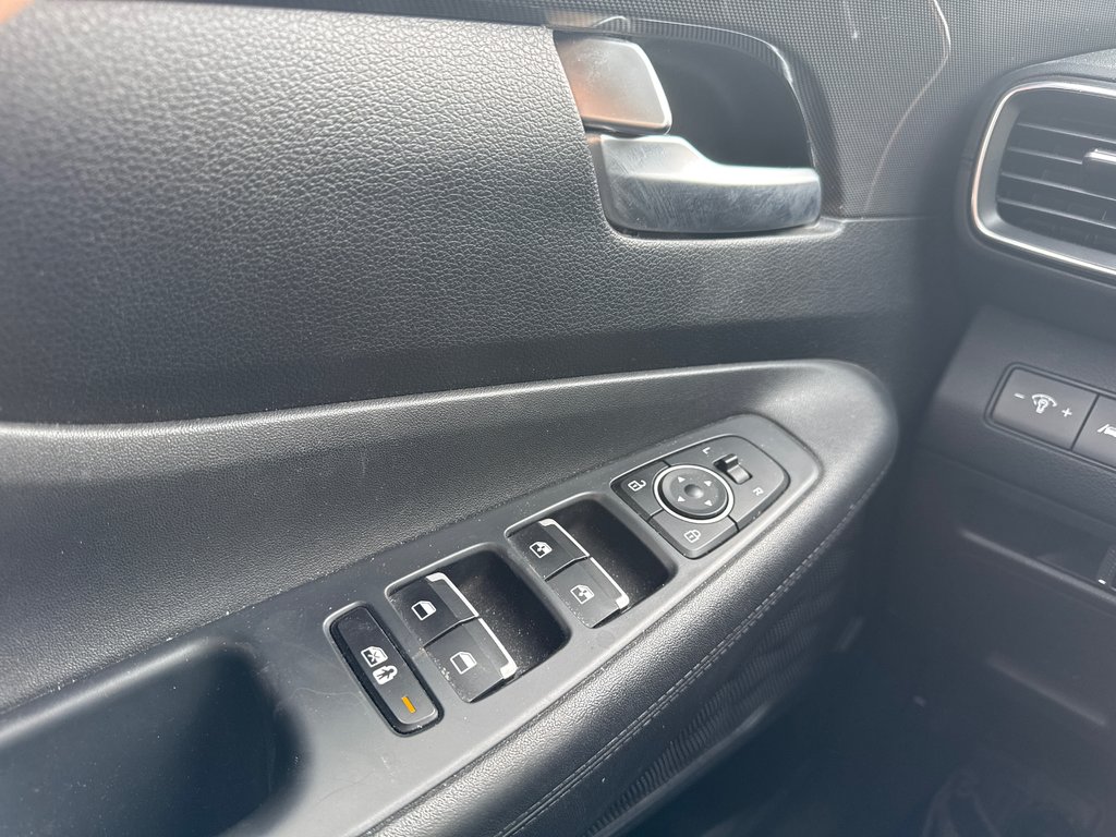 2022 Hyundai Santa Fe Preferred in Miramichi, New Brunswick - 16 - w1024h768px