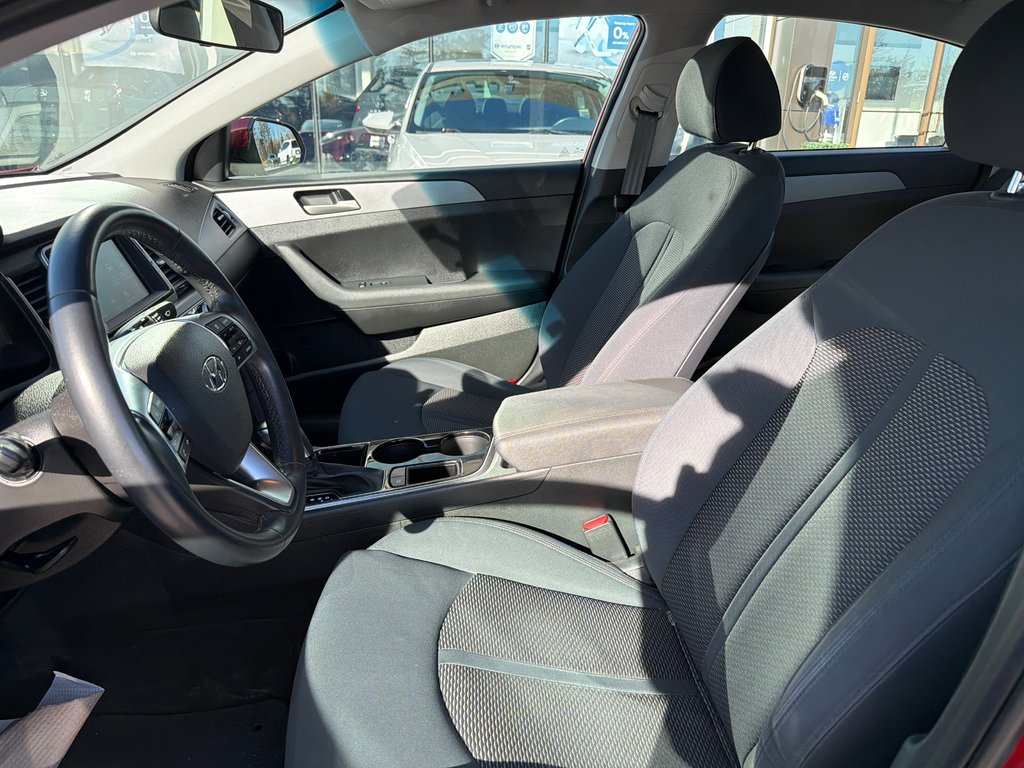 2018 Hyundai Sonata GL in Miramichi, New Brunswick - 7 - w1024h768px