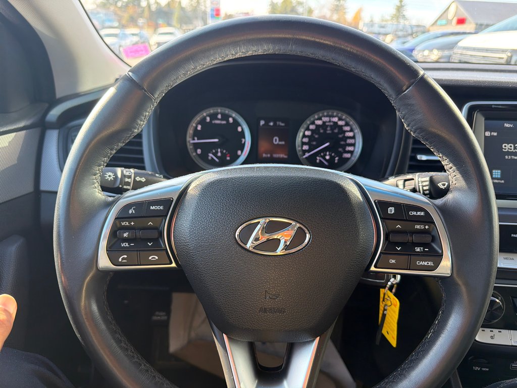 2018 Hyundai Sonata GL in Miramichi, New Brunswick - 3 - w1024h768px