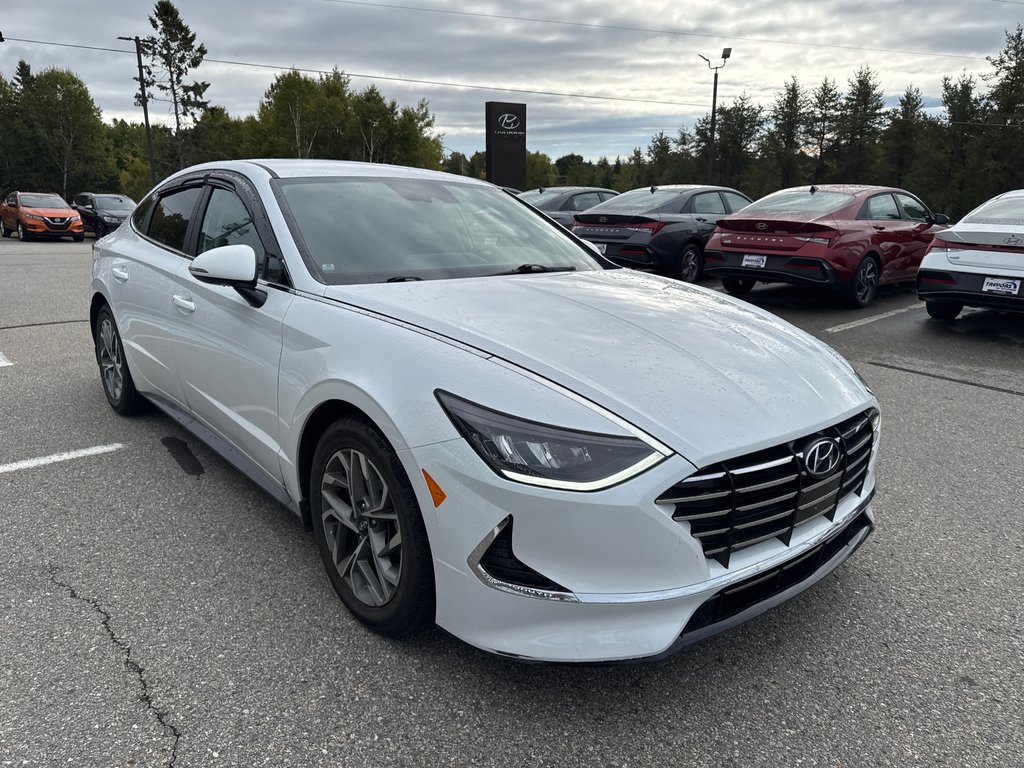 2022 Hyundai Sonata Preferred in Miramichi, New Brunswick - 8 - w1024h768px