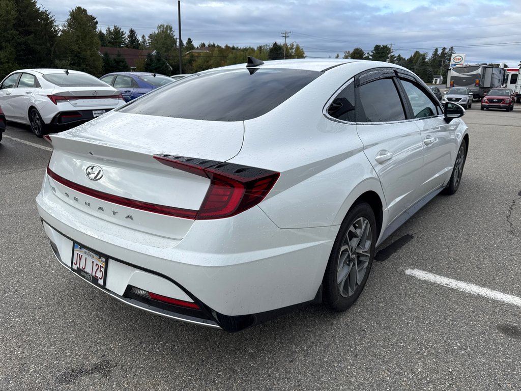 2022 Hyundai Sonata Preferred in Miramichi, New Brunswick - 9 - w1024h768px