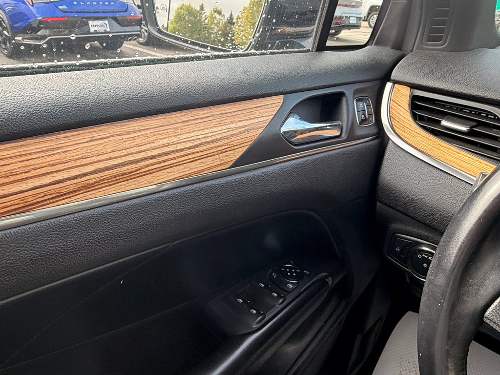 2015 Lincoln MKC in Miramichi, New Brunswick - 9 - w1024h768px