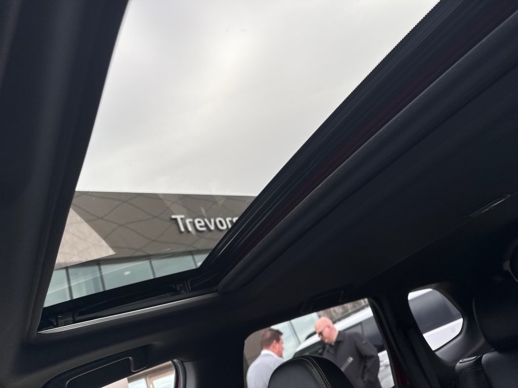2019 Mitsubishi OUTLANDER PHEV in Miramichi, New Brunswick - 11 - w1024h768px