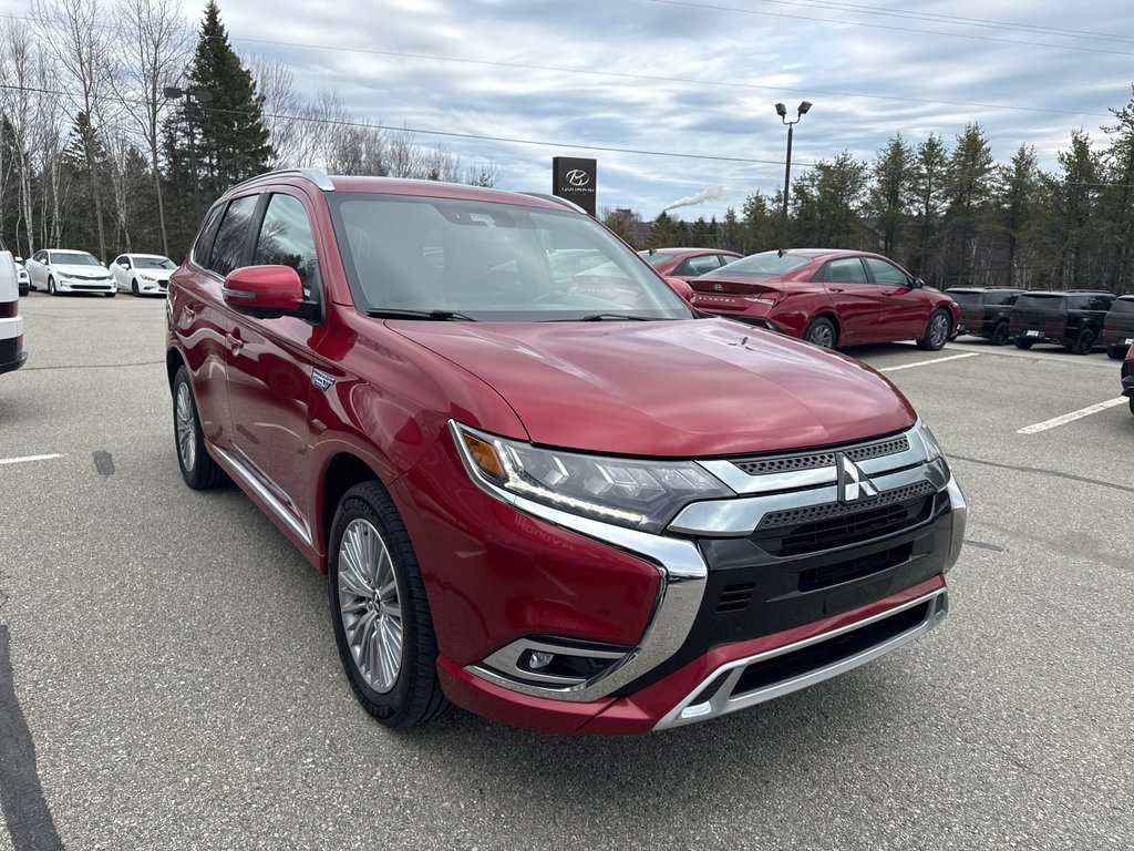 2019 Mitsubishi OUTLANDER PHEV in Miramichi, New Brunswick - 17 - w1024h768px
