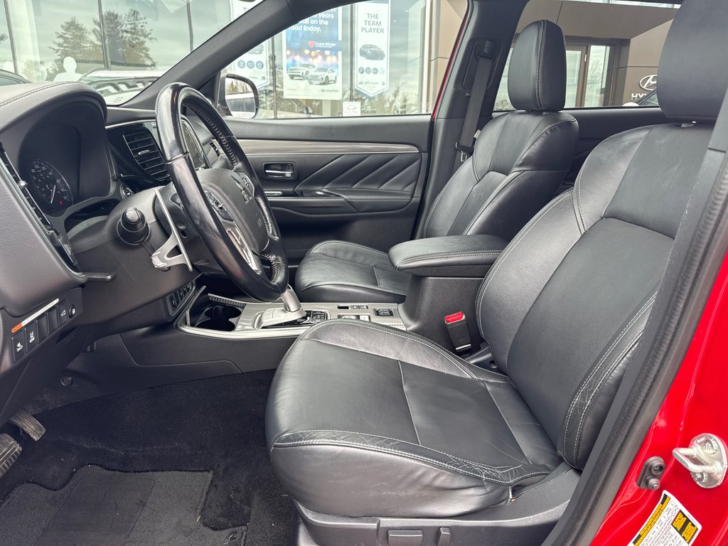 2019 Mitsubishi OUTLANDER PHEV in Miramichi, New Brunswick - 15 - w1024h768px