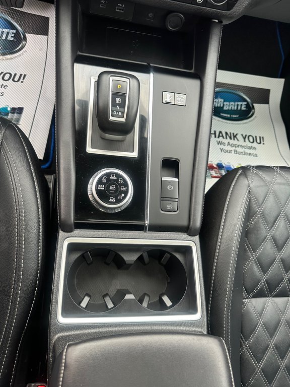 Mitsubishi Outlander Plug-In Hybrid SEL 2024 à Miramichi, Nouveau-Brunswick - 10 - w1024h768px