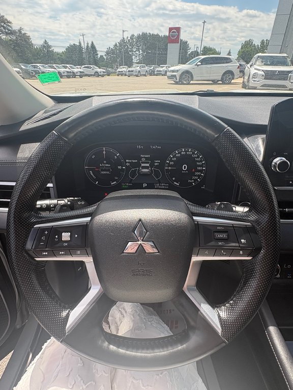 Mitsubishi Outlander Plug-In Hybrid SEL 2024 à Miramichi, Nouveau-Brunswick - 4 - w1024h768px