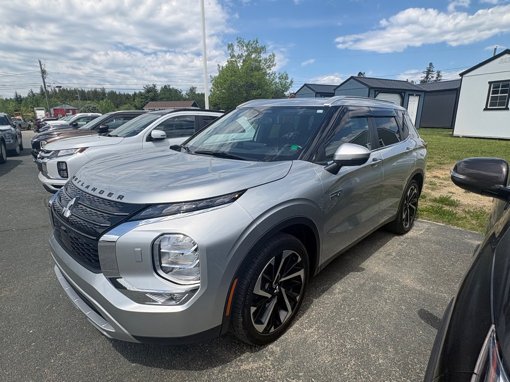 Mitsubishi Outlander Plug-In Hybrid SEL 2024 à Miramichi, Nouveau-Brunswick - 2 - w1024h768px