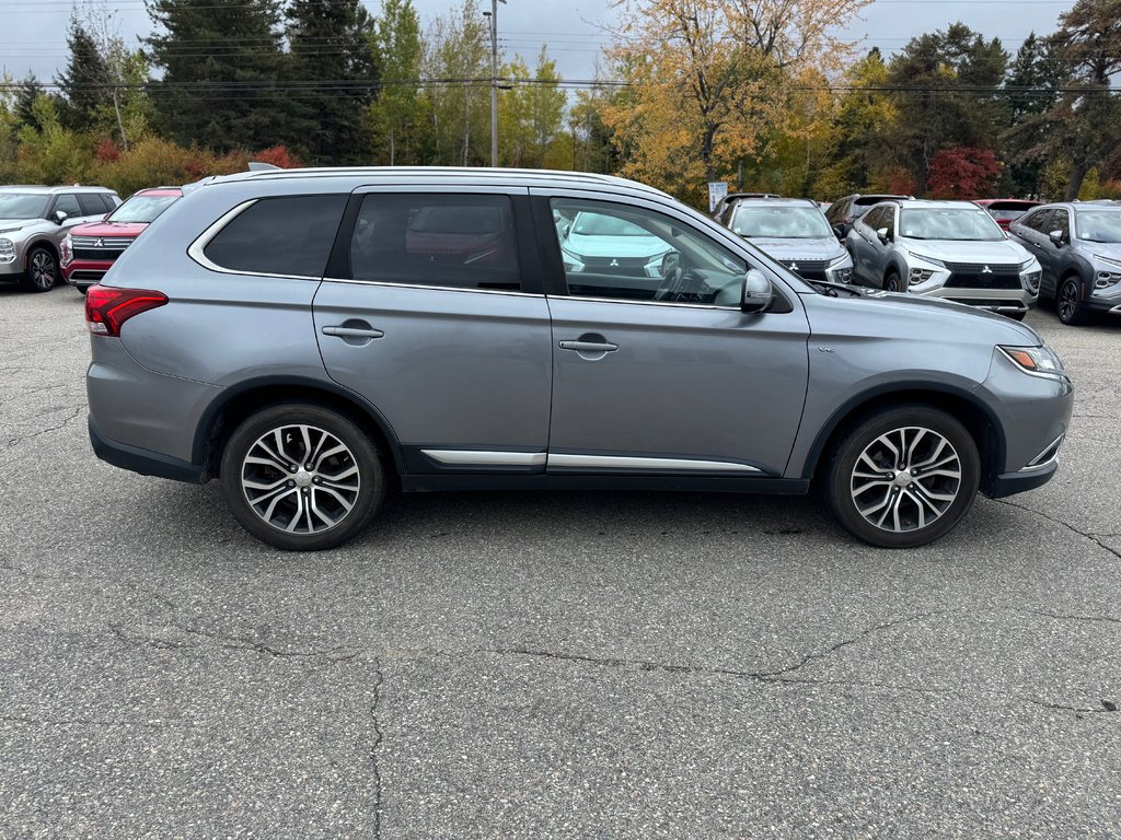 2017 Mitsubishi Outlander GT in Miramichi, New Brunswick - 2 - w1024h768px