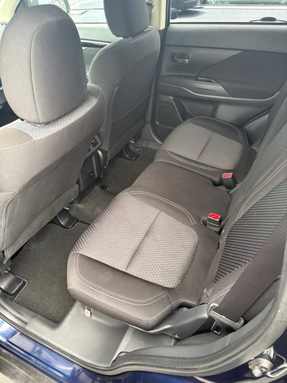 2020 Mitsubishi Outlander SEL in Miramichi, New Brunswick - 7 - w1024h768px
