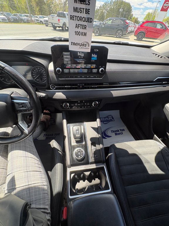 2022 Mitsubishi Outlander LE Premium in Miramichi, New Brunswick - 4 - w1024h768px