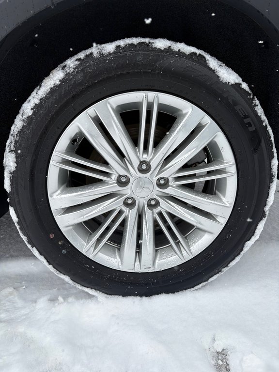 2024 Mitsubishi Outlander LE in Miramichi, New Brunswick - 9 - w1024h768px