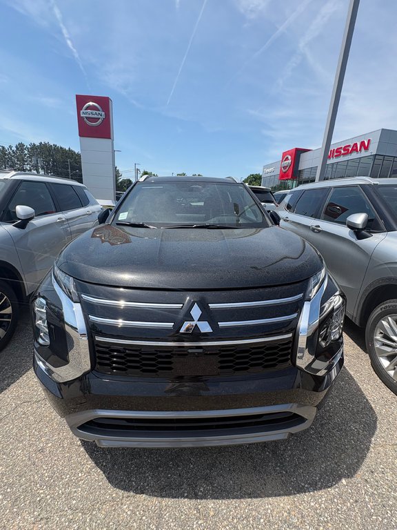 Mitsubishi Outlander GT Premium 2026 à Miramichi, Nouveau-Brunswick - 3 - w1024h768px