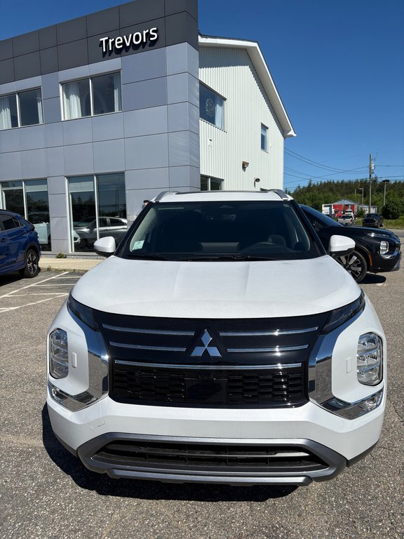Mitsubishi Outlander SE 2026 à Miramichi, Nouveau-Brunswick - 1 - w1024h768px