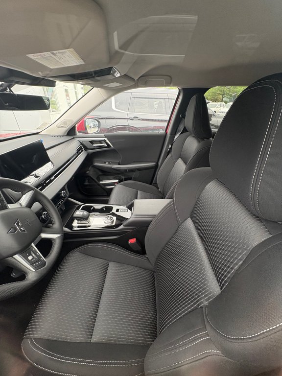 Mitsubishi Outlander ES 2026 à Miramichi, Nouveau-Brunswick - 2 - w1024h768px