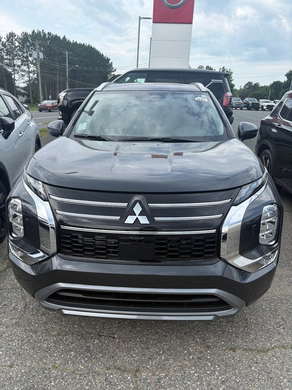Mitsubishi Outlander SE 2026 à Miramichi, Nouveau-Brunswick - 1 - w1024h768px