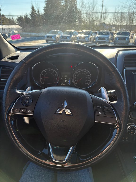 2023 Mitsubishi RVR GT in Miramichi, New Brunswick - 4 - w1024h768px