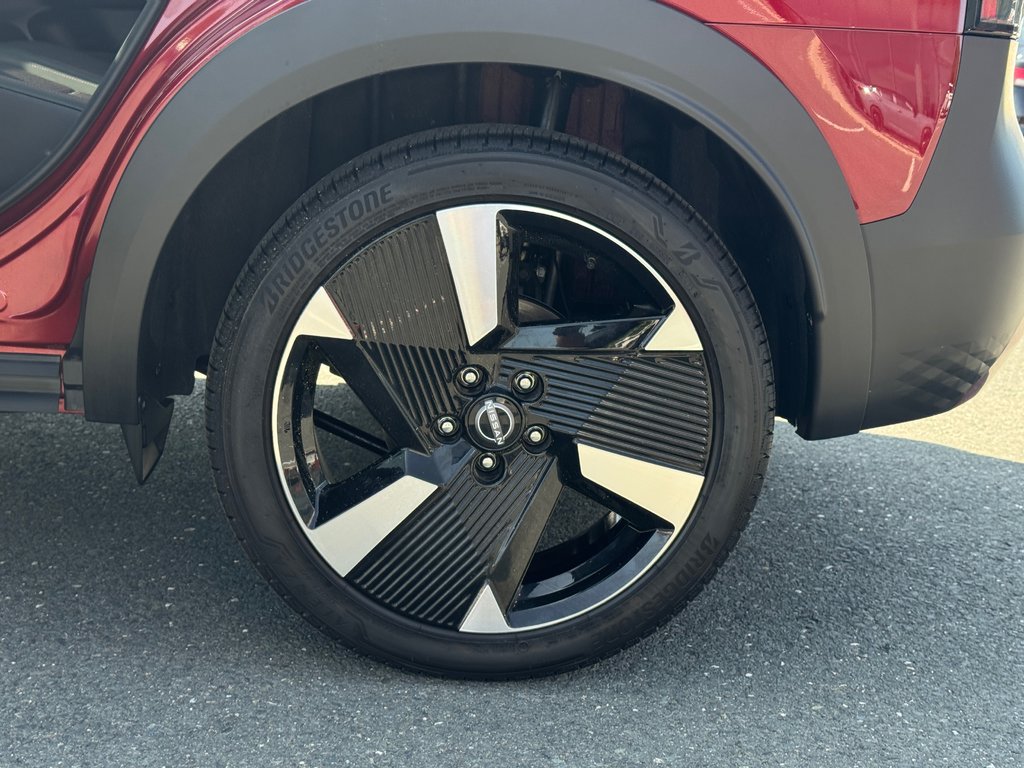 2025 Nissan Kicks SR in Miramichi, New Brunswick - 12 - w1024h768px