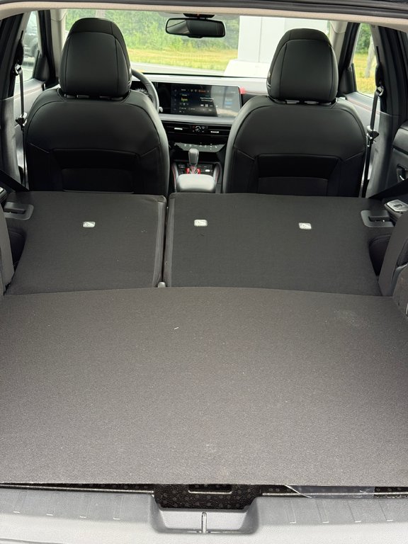 2025 Nissan Kicks SR in Miramichi, New Brunswick - 5 - w1024h768px